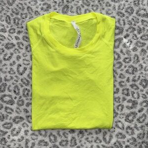 NWT lululemon bright yellow swiftly tech short sleeve 2.0